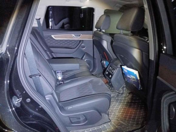 [南京·苏A] 二手红旗红旗HS72021款 2.0T DCT两驱智联旗享版