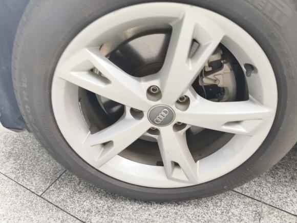 [嘉兴·浙F] 二手奥迪奥迪A4L2017款 40 TFSI 时尚型