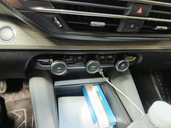 [上海·沪B] 二手雪铁龙凡尔赛C5 X2021款 1.6T 享不凡