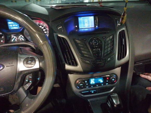 [杭州·浙A] 二手福特福克斯2012款 两厢 1.6L 自动风尚型