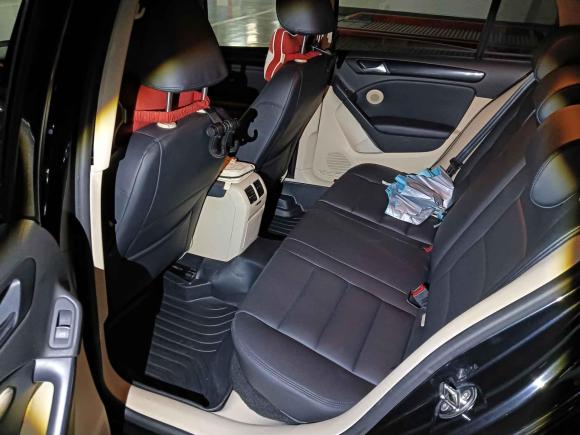 [上海·粤S] 二手大众高尔夫2011款 1.4TSI 手动舒适型