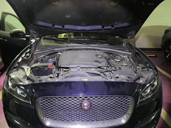 [成都·川A] 二手捷豹捷豹F-PACE2018款 2.0T 四驱都市尊享版