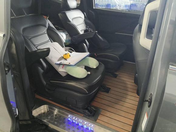 [武汉·鄂A] 二手现代库斯途2021款 270TGDi 尊贵版 LUX