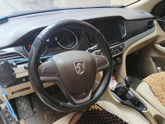 [佛山·湘K] 二手宝骏宝骏7302016款 1.5L 手动舒适型 7座 国V