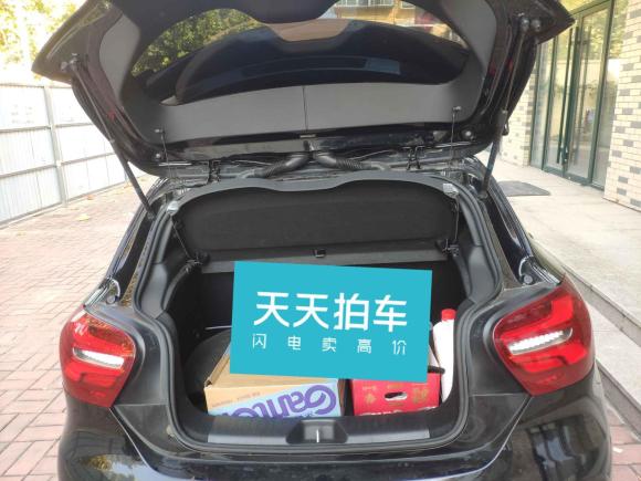 [济南·鲁A] 二手奔驰奔驰A级AMG2017款 AMG A 45 4MATIC 暗夜雷霆限量版