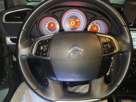 [西安·陕A] 二手雪铁龙雪铁龙C4L2014款 1.8L 智驱版 自动劲享型