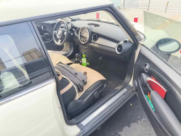 [上海·沪A] 二手MINIMINI2012款 1.6L ONE Baker Street