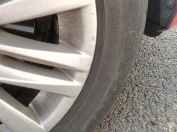 [佛山·粤X] 二手宝马宝马3系2010款 320i 时尚型