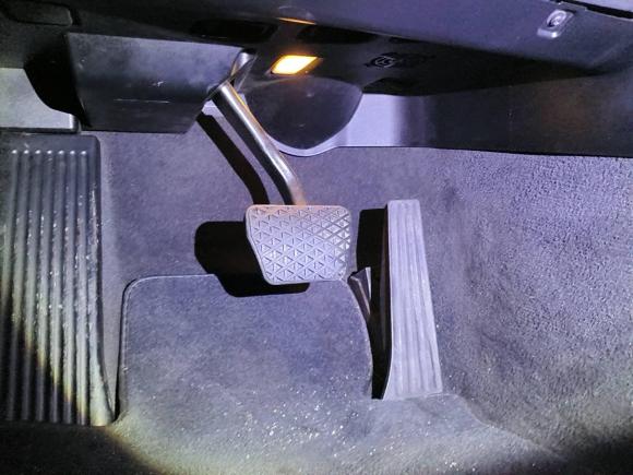 [宁波·浙B] 二手宝马宝马3系2011款 335i双门轿跑车