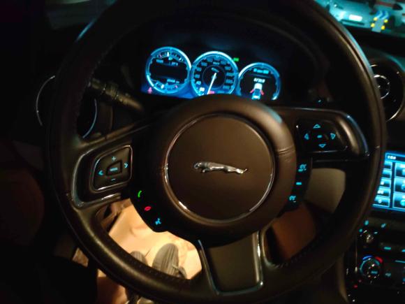 [成都·川A] 二手捷豹捷豹XJ2015款 XJL 3.0 SC 典雅商务80周年典藏版