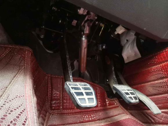 [成都·川A] 二手北京汽车绅宝X352016款 1.5L 手动豪华版