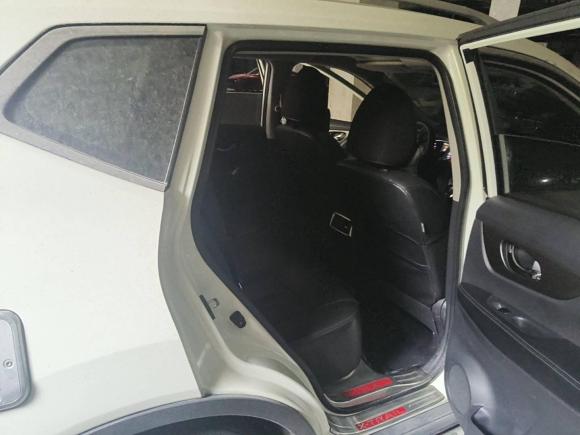 [无锡·苏B] 二手日产奇骏2014款 2.0L CVT舒适版 2WD