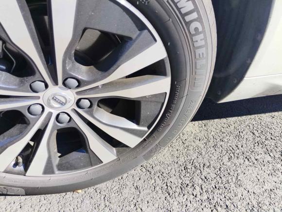 [杭州·浙E] 二手沃尔沃沃尔沃XC602023款 B5 四驱智逸豪华版