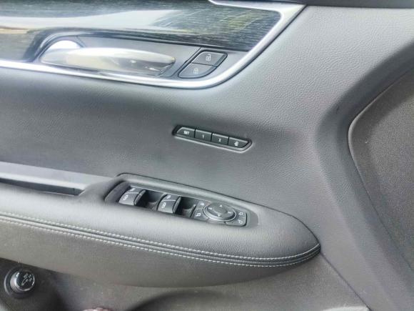 [上海·沪C] 二手凯迪拉克凯迪拉克XT52022款 2.0T 四驱豪华型