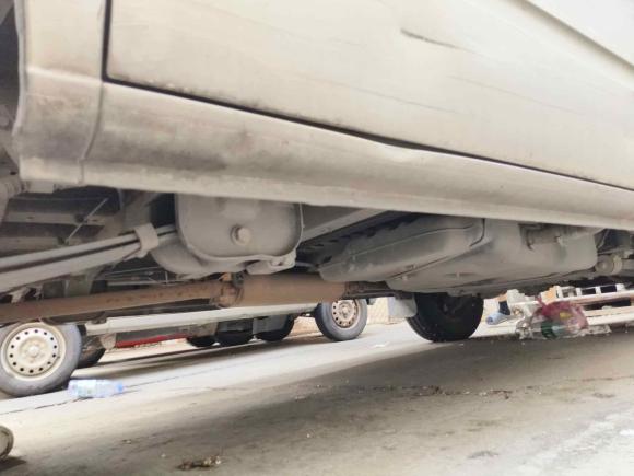 [温州·闽J] 二手上汽大通MAXUS新途V802016款 2.5T 手动傲运通国IV短轴中顶6座