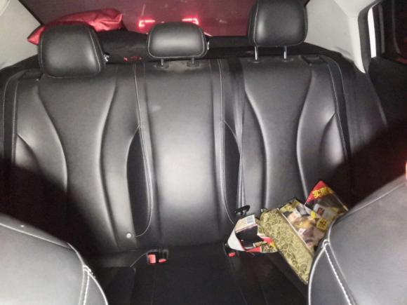 [上海·皖F] 二手荣威荣威i52020款 1.5L 自动4G互联领豪旗舰版