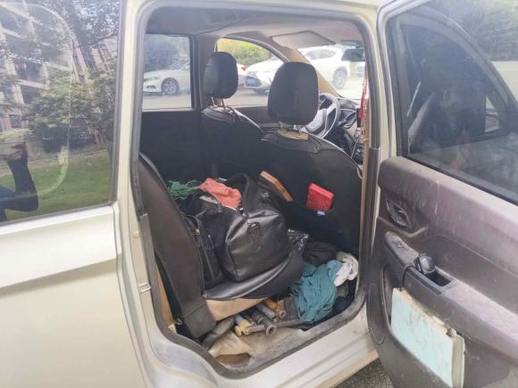 [佛山·粤G] 二手五菱汽车五菱宏光2019款 1.5L S标准型国VI LAR