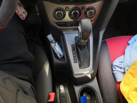 [上海·沪C] 二手福特福克斯2012款 两厢 1.6L 自动舒适型