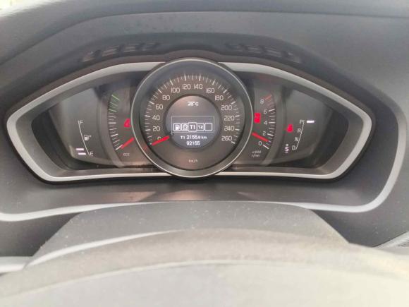 [杭州·浙A] 二手沃尔沃沃尔沃V402017款 T3 智尚版