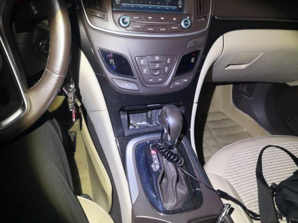 [上海·皖H] 二手别克君威2014款 2.0L 领先时尚型