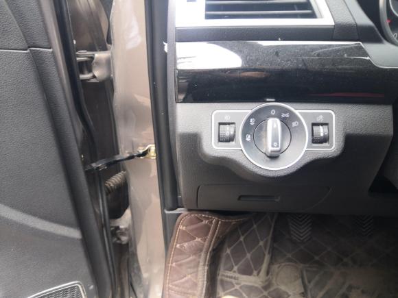 [成都·川A] 二手猎豹汽车猎豹CS102015款 2.0T 手动卓越型