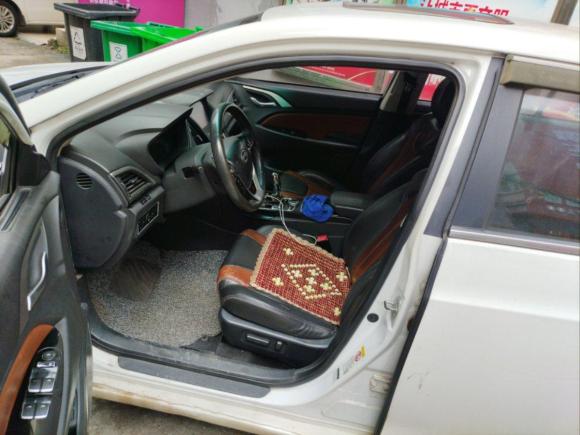 [南昌·粤B] 二手比亚迪秦新能源2015款 1.5T 双冠旗舰版