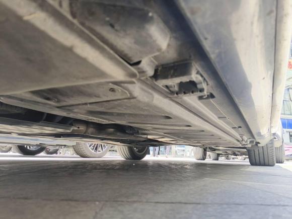 [芜湖·皖B] 二手奔驰奔驰E级2018款 E 300 L 运动时尚型