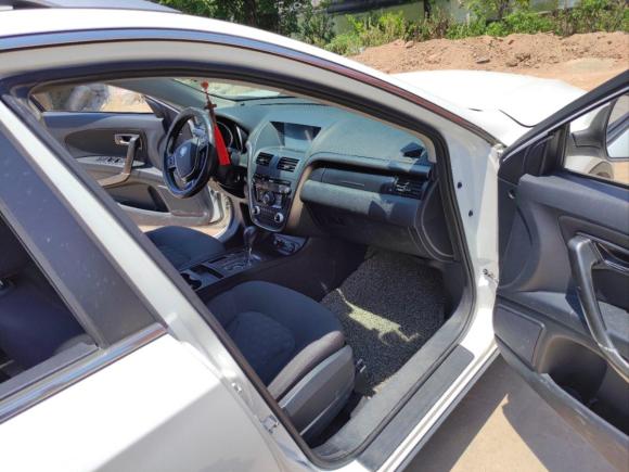 [温州·浙C] 二手一汽奔腾X802016款 2.0L 自动舒适型