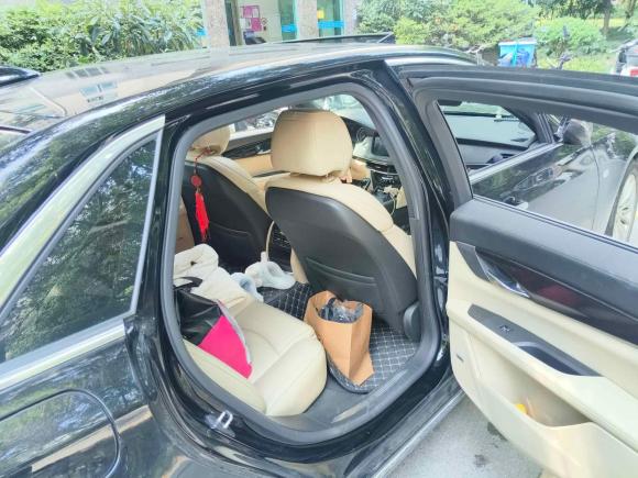 [上海·沪D] 二手凯迪拉克凯迪拉克CT62020款 28T 时尚型