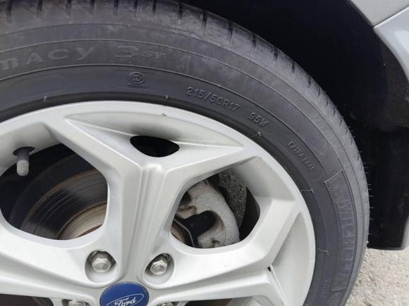 [嘉兴·浙F] 二手福特福克斯2012款 两厢 2.0L 自动豪华运动型