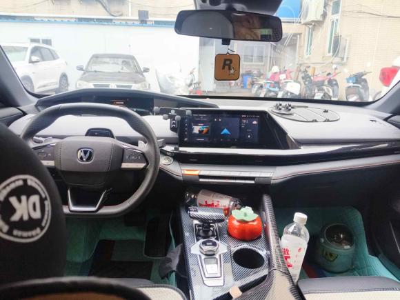 [无锡·苏B] 二手长安长安UNI-V2022款 1.5T 尊贵型