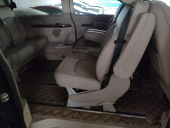 [佛山·粤E] 二手奔驰唯雅诺2012款 2.5L 尊贵版