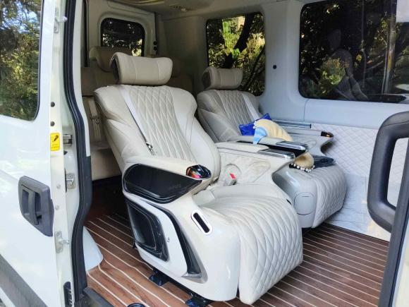 [南京·苏A] 二手依维柯依维柯欧胜2021款 3.0T 自动运瑞短轴高顶侧拉门