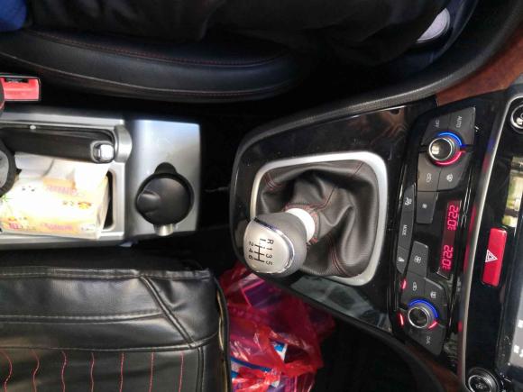 [义乌·浙G] 二手哈弗哈弗H62015款 运动版 1.5T 手动两驱精英型