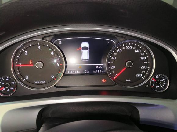 [广州·粤A] 二手大众途锐2011款 3.0TDI 柴油高配型