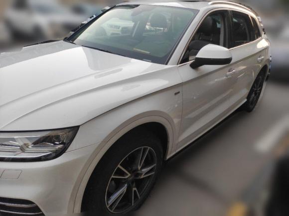 [武汉·湘A] 二手奥迪奥迪Q5L2020款 40 TFSI 荣享时尚型