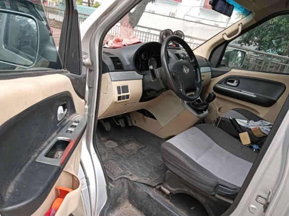 [佛山·粤E] 二手长安凯程长安睿行M902017款 2.0L超值版6座掀背门4G94S