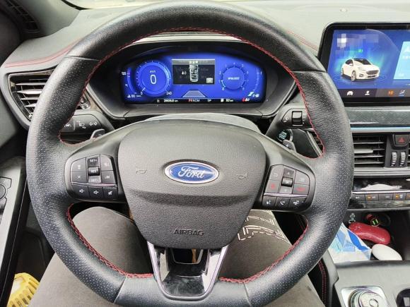 [南通·苏F] 二手福特福克斯2021款 三厢 EcoBoost 180 自动ST Line