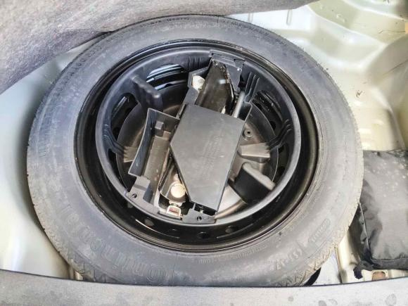 [上海·皖L] 二手奔驰奔驰E级2010款 E 260 L CGI优雅型