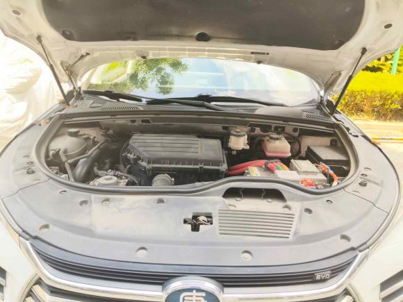 [上海·沪A] 二手比亚迪唐新能源2018款 DM 2.0T 全时四驱智联创悦型 7座 国V