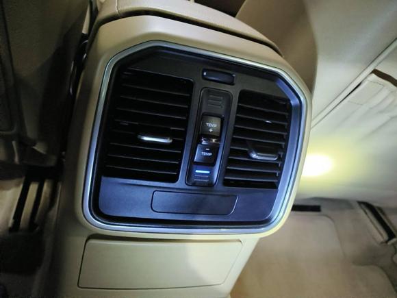 [广州·粤A] 二手保时捷Macan2016款 Macan 2.0T