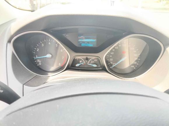 [西安·陕A] 二手福特福克斯2017款 两厢 1.6L 手动舒适型智行版