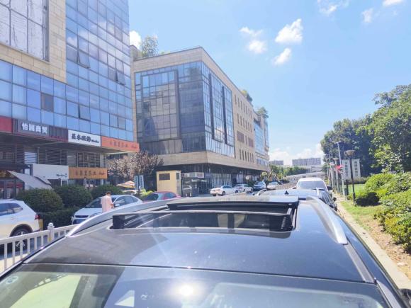 [苏州·苏E] 二手红旗红旗HS72021款 2.0T DCT两驱智联旗畅版