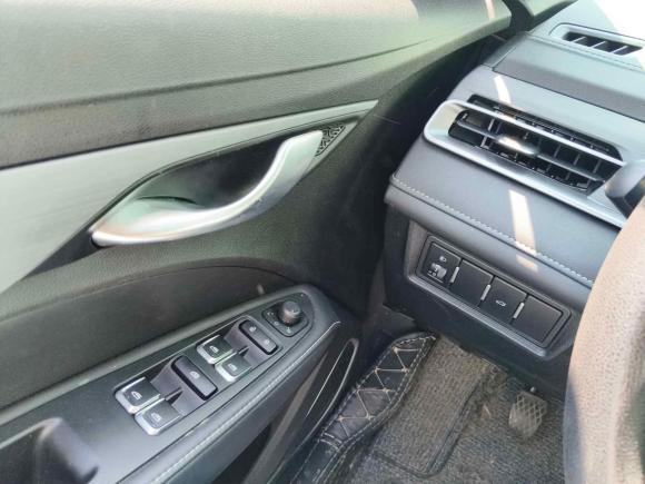 [上海·苏C] 二手吉利汽车帝豪2021款 UP 1.5L 手动豪华型