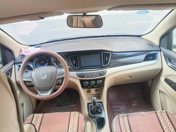 [南昌·赣A] 二手宝骏宝骏7302016款 1.5L 手动舒适型 7座 国V