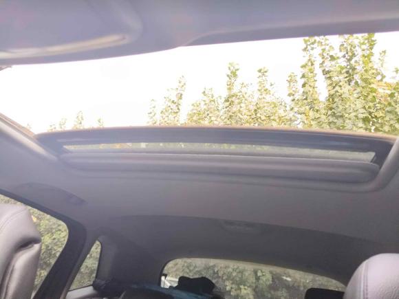 [金华·赣E] 二手标致标致30082015款 2.0L 自动潮流版