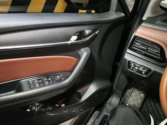 [成都·川A] 二手中华中华V62018款 1.5T 自动旗舰型