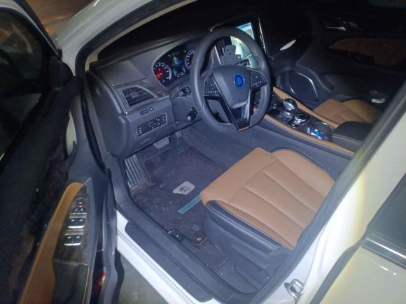 [深圳·粤B] 二手比亚迪秦新能源2018款 1.5T 智联尊贵型