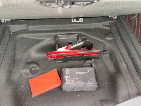 [宁波·浙B] 二手奔驰奔驰GLA2016款 GLA 200 动感型