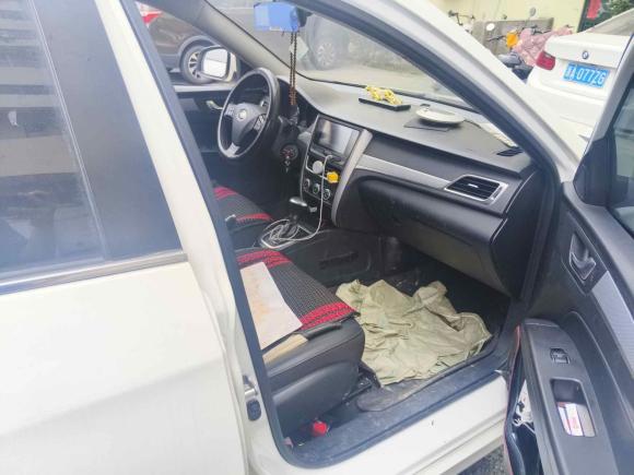 [杭州·浙A] 二手奔腾奔腾B302016款 1.6L 自动尊享型